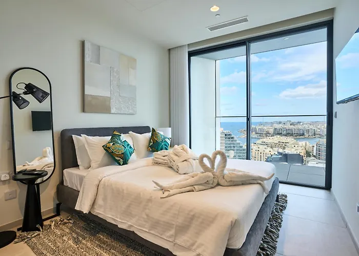 Mercury One Bedroom Haven With Fantastic Views