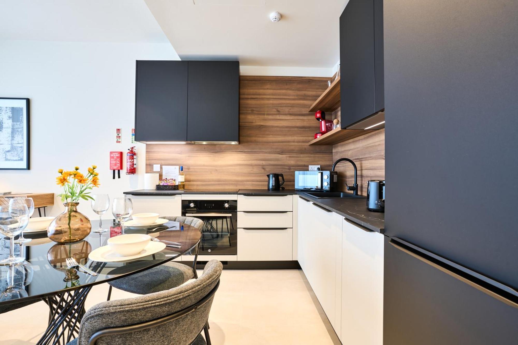 Apartment Mercury One Bedroom Haven With Fantastic Views