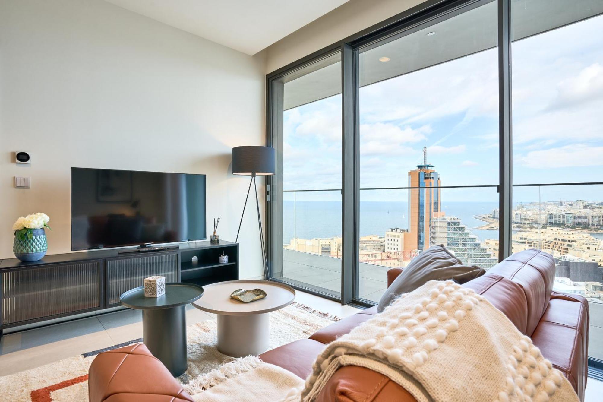 Apartment Mercury One Bedroom Haven With Fantastic Views *