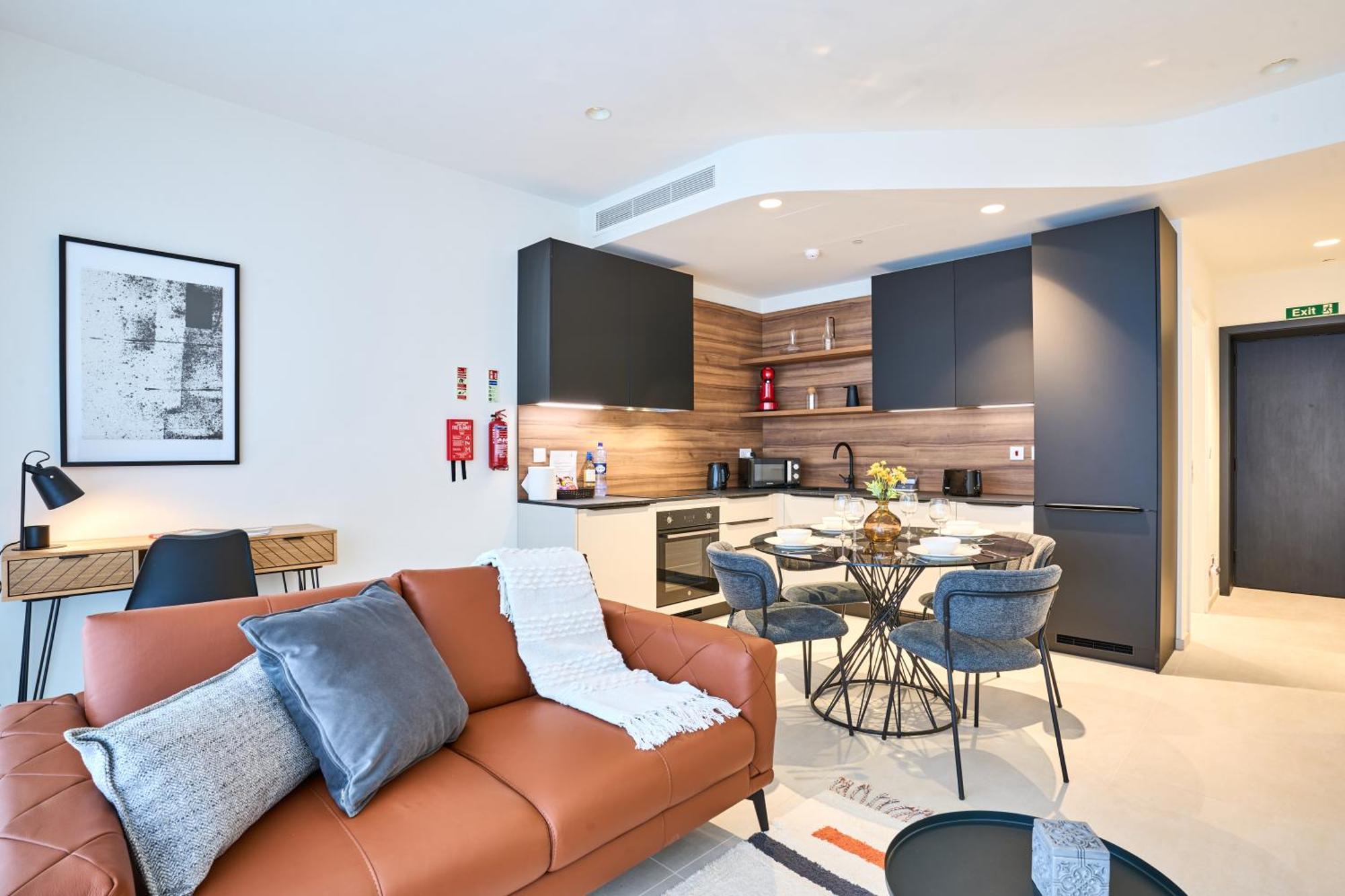 Mercury One Bedroom Haven With Fantastic Views